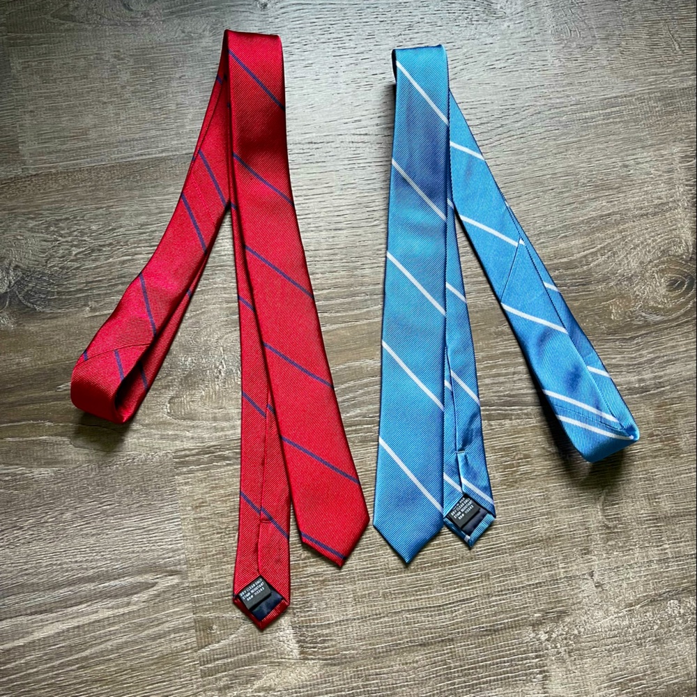 2x Tie Bar Delta Stripe Ties, super skinny, silk